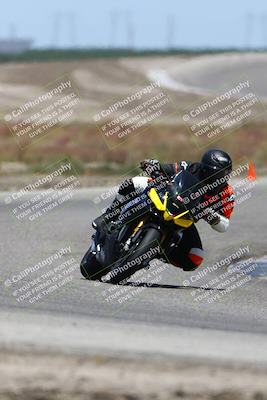 media/May-25-2025-Lets Ride (Sun) [[0ff033e448]]/B Group/1220pm (Riverside)/